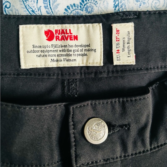 Fjallraven Women's Abisko Trail Stretch Trousers size 27-28” in black - Picture 6 of 6